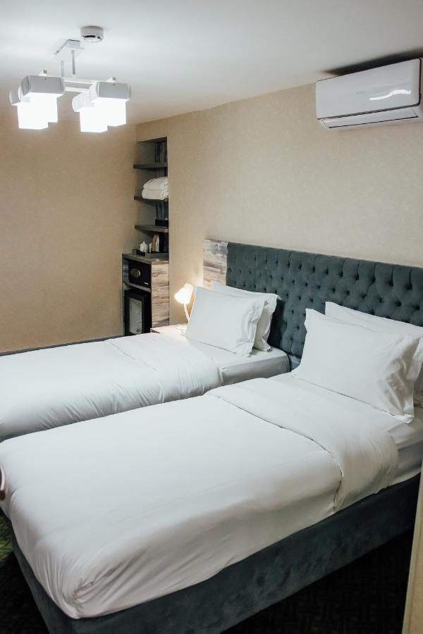 Express City Hotel Çimkent Dış mekan fotoğraf